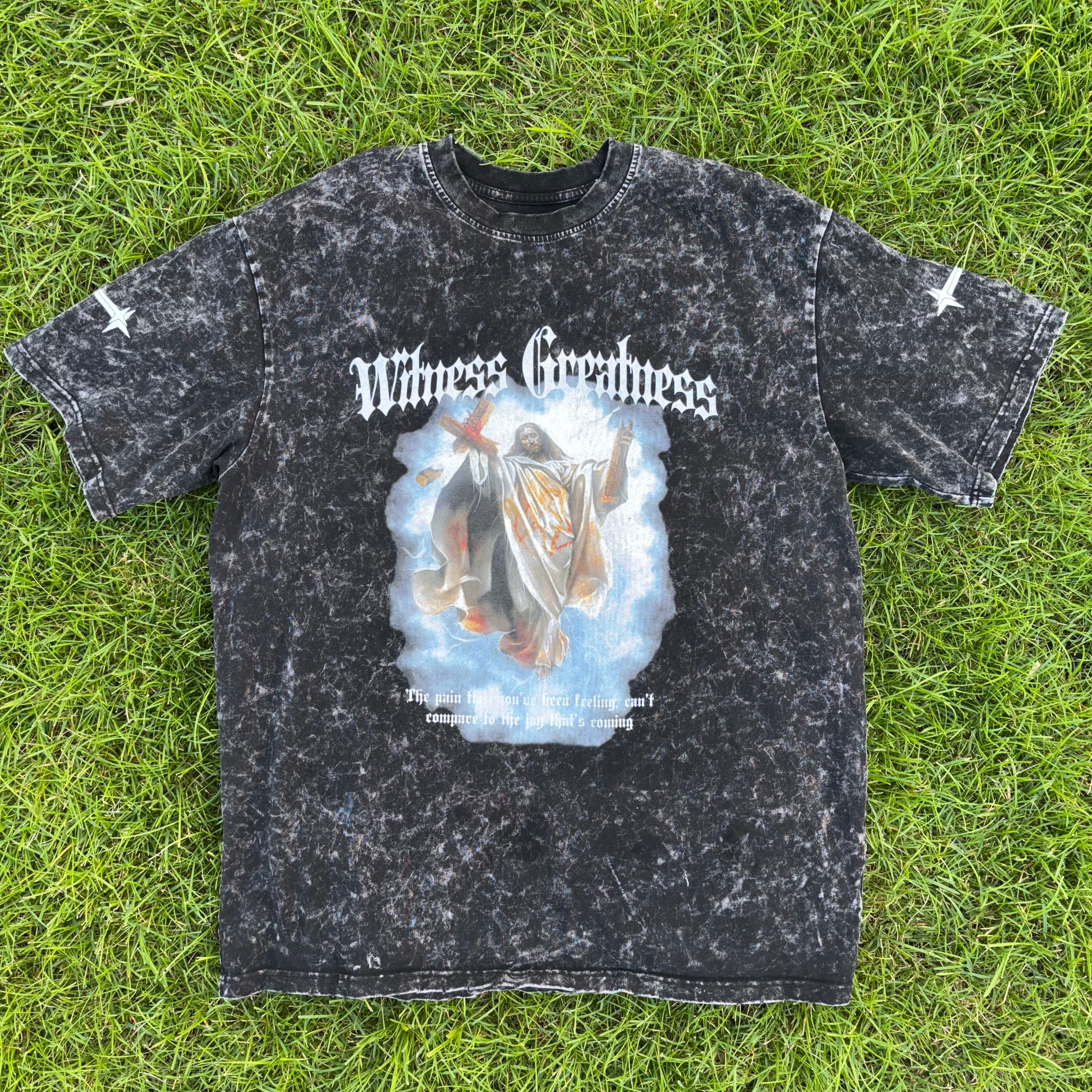 Romans 8:18 Graphic Tee